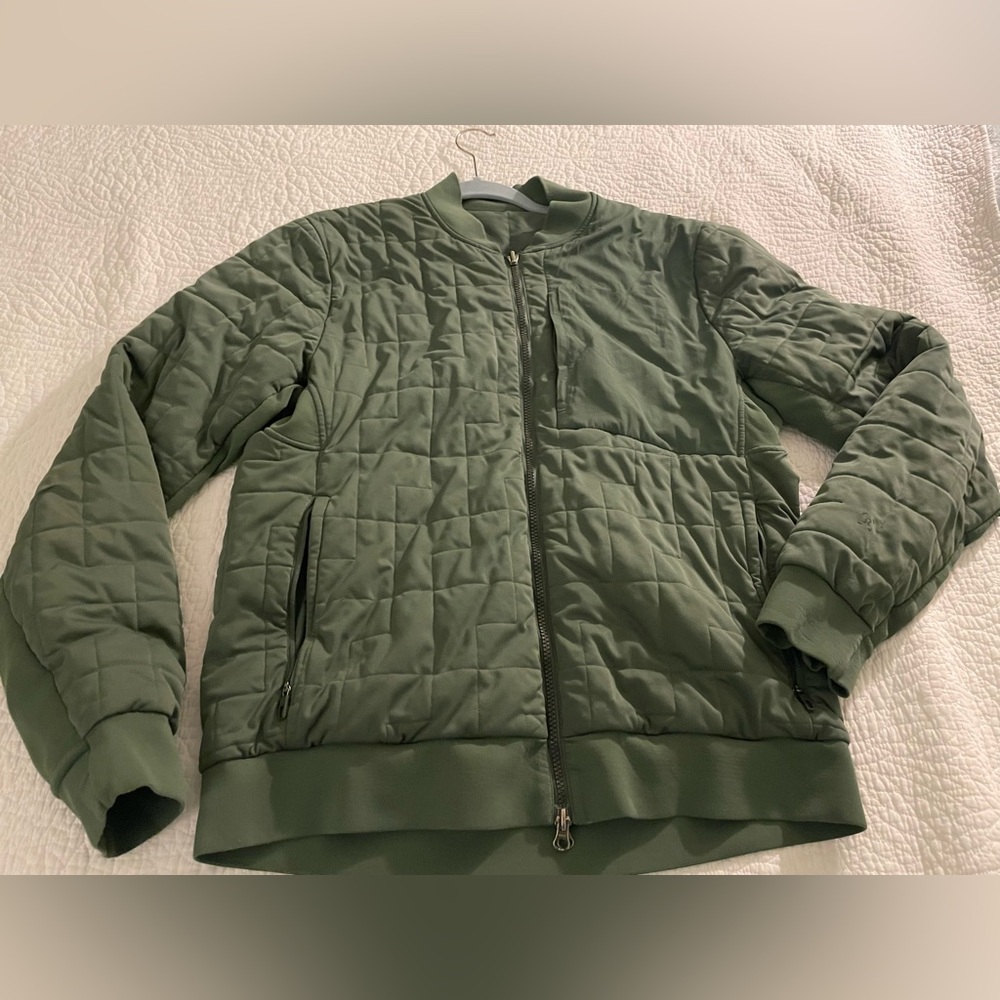 Lululemon Men’s Rival Side Bomber Reversible Puffer Jacket Sz Large Army Green